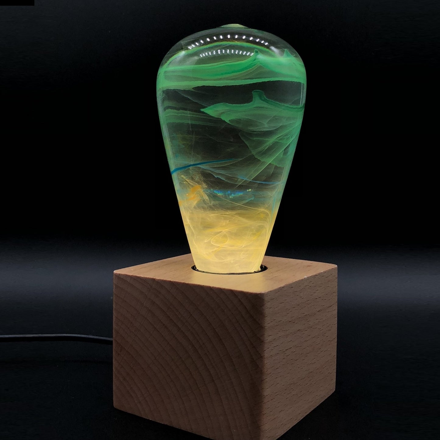 Elegant Resin & Wood Table Lamp – Ambient Night Light for a Luxurious Home