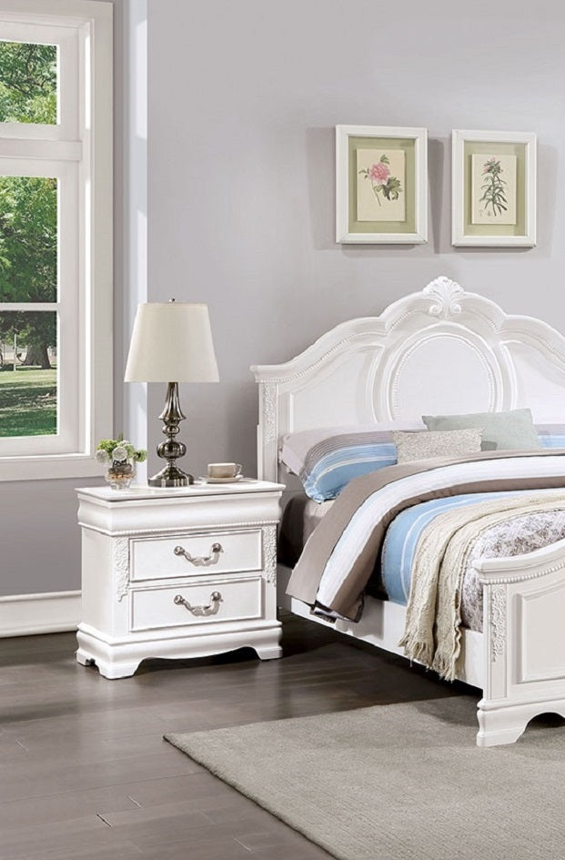 Viva Étoile Collection: Étoile White Solid Wood Nightstand