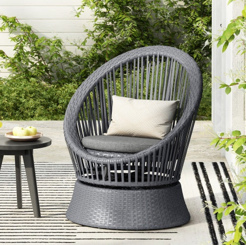 Modern Gray Wicker Lounge Chair | Stylish Rattan & Iron Frame for Indoor & Outdoor Relaxation