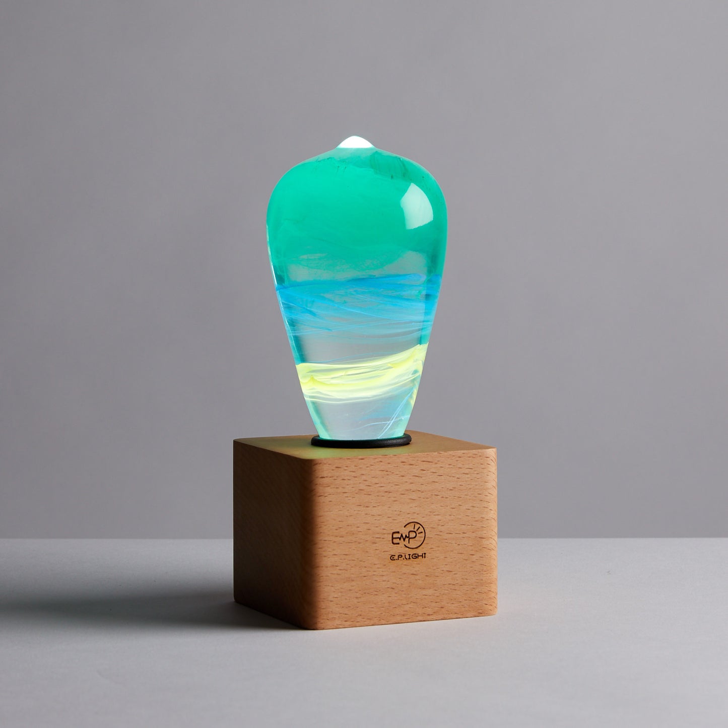 Elegant Resin & Wood Table Lamp – Ambient Night Light for a Luxurious Home