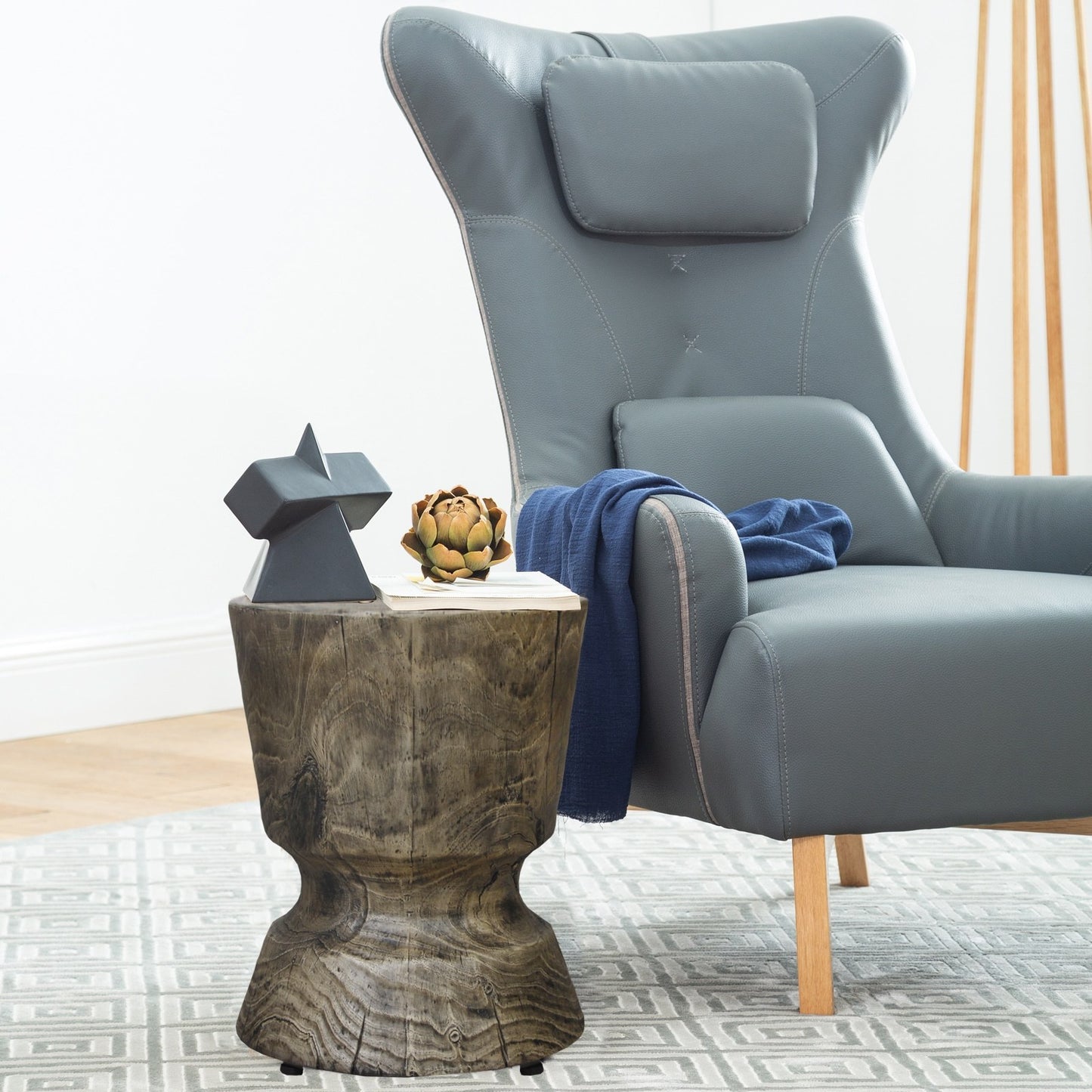Viva Luxe™ Faux Woodgrain Accent Table – Refined Simplicity for Modern Living