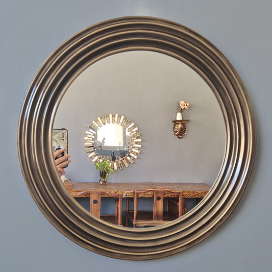 Viva Americana Collection: The Americana 24″ Round Vintage Vanity Mirror